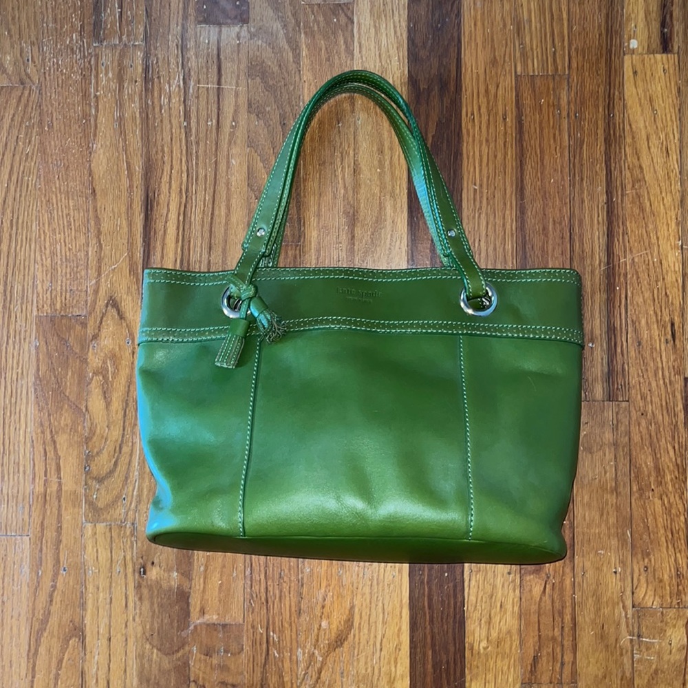 KATE SPADE beautiful interior, gorgeous green leather tote.
